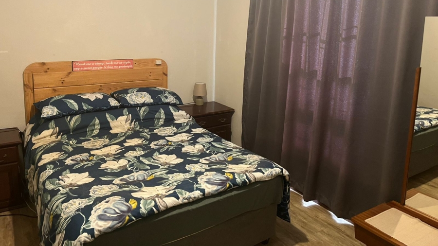 2 Bedroom Property for Sale in Napier Western Cape